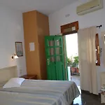 Apartman Flora Manos *